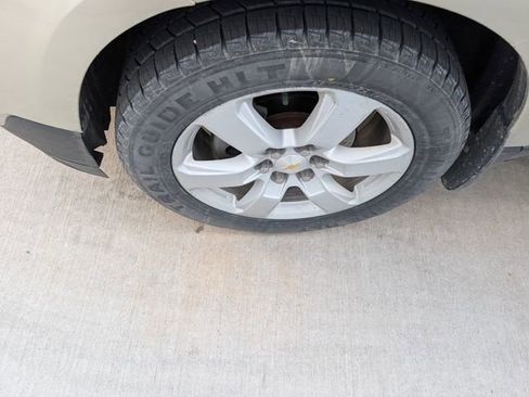 Used 2016 Chevrolet Traverse LT w/ Style and Technology Package FWD image 8