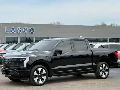 Used 2025 Ford F150 Lightning Platinum AWD/4WD image 1