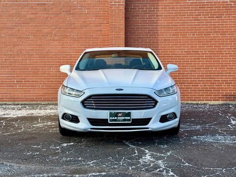 Used 2014 Ford Fusion Titanium image 2