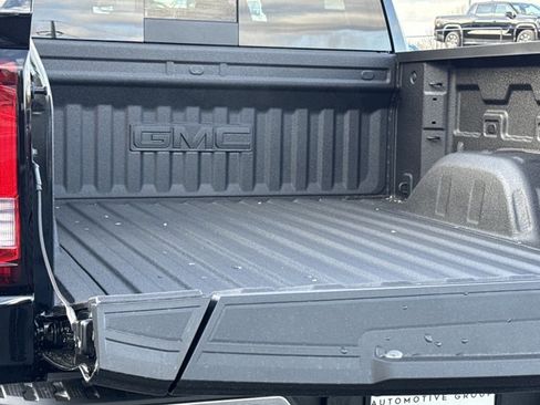 New 2026 GMC Sierra 1500 SLT w/ SLT Premium Plus Package image 11