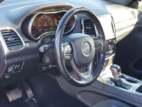 Certified 2020 Jeep Grand Cherokee Altitude image 10