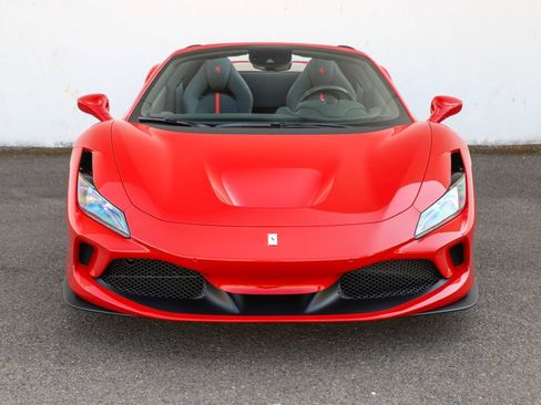 Certified 2022 Ferrari F8 Tributo RWD image 7