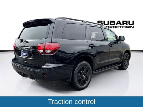 Used 2018 Toyota Sequoia TRD Sport AWD/4WD image 7
