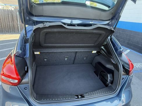 Used 2018 Ford Focus ST w/ Equipment Group 401A FWD image 17
