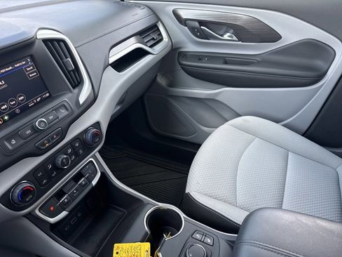 Used 2024 GMC Terrain SLE w/ Driver Convenience Package image 22