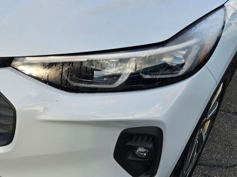 Used 2025 Ford Escape Platinum image 13