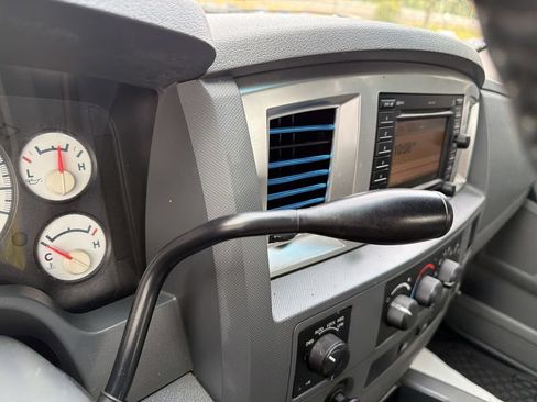 Used 2007 Dodge Ram 1500 Truck SLT AWD/4WD image 15