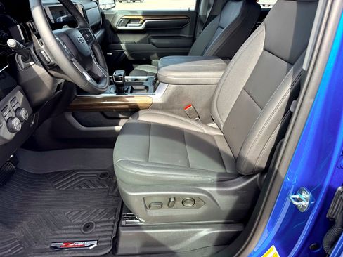 Used 2023 Chevrolet Silverado 1500 LT Trail Boss w/ LT Trail Boss Premium Package image 12