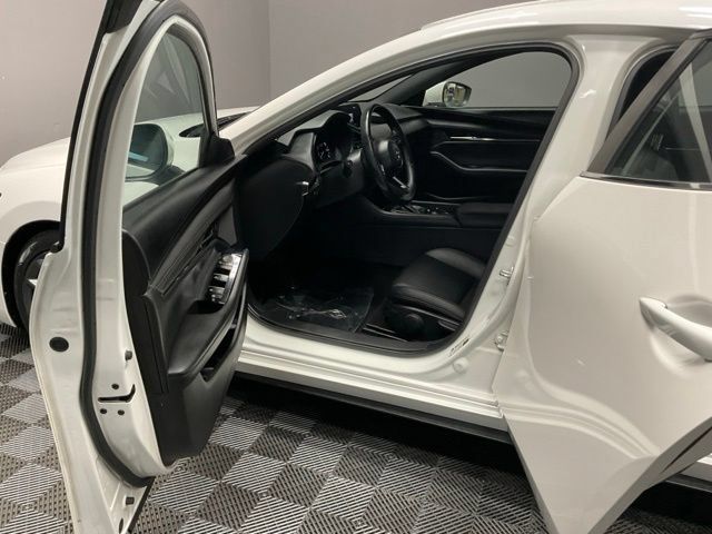 Used 2019 MAZDA MAZDA3 AWD Hatchback image 14