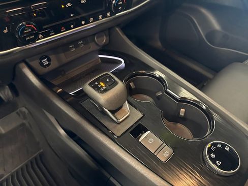 Certified 2024 Nissan Rogue SL w/ SL Premium Package image 26