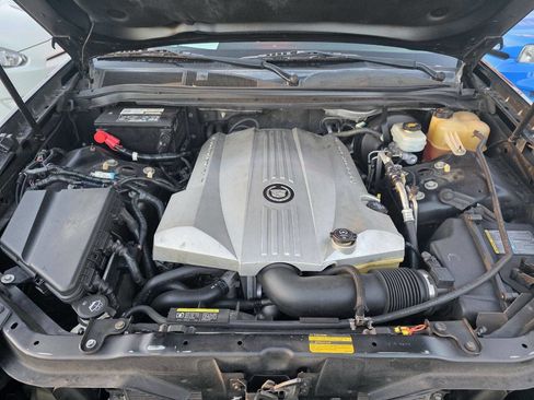 Used 2004 Cadillac SRX Base RWD 4dr SUV V8 image 8