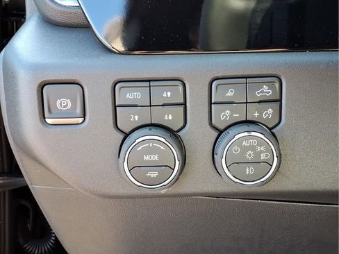 New 2026 Chevrolet Silverado 1500 LT Trail Boss w/ LT Trail Boss Premium Package AWD/4WD image 14