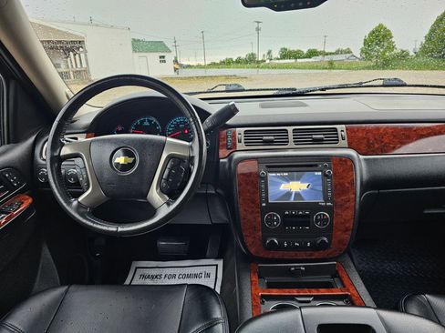 Used 2012 Chevrolet Tahoe LTZ AWD/4WD image 24