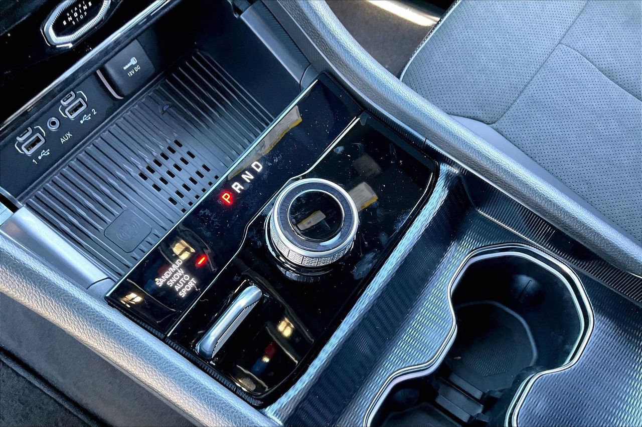 New 2027 Jeep Grand Cherokee Altitude AWD/4WD image 26