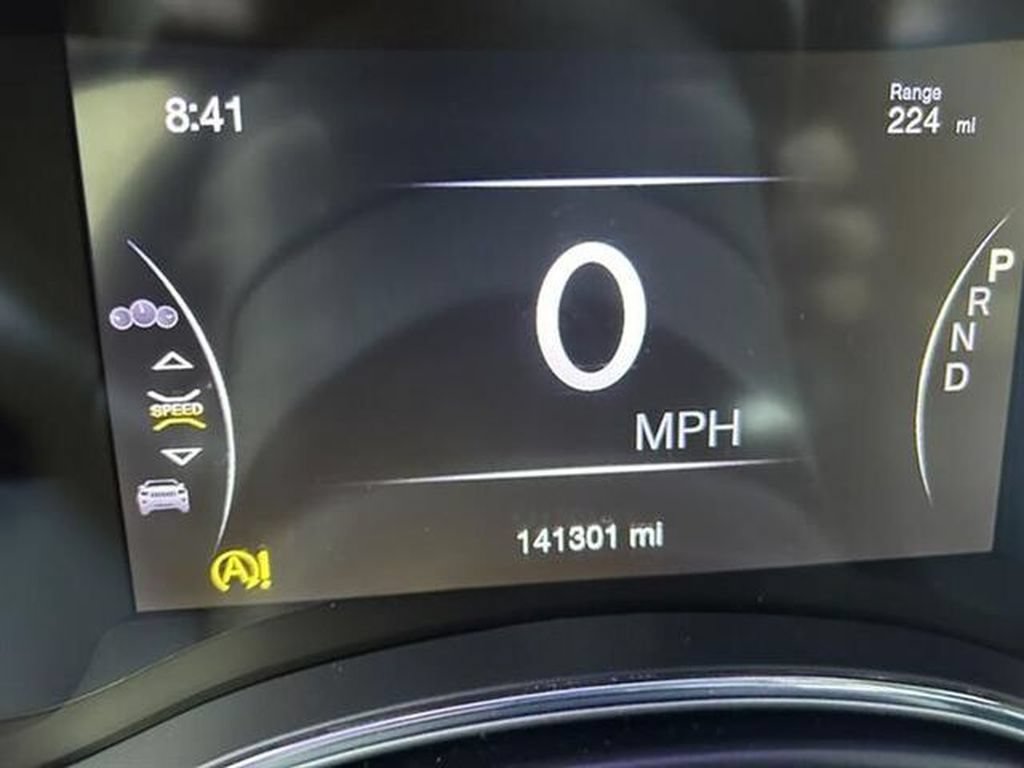 Used 2017 Jeep Grand Cherokee Trailhawk w/ Trailhawk Luxury Group AWD/4WD image 19