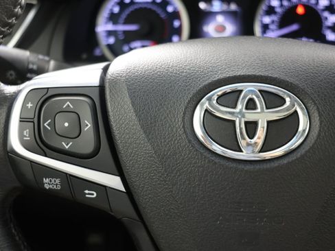 Used 2015 Toyota Camry XLE FWD image 27