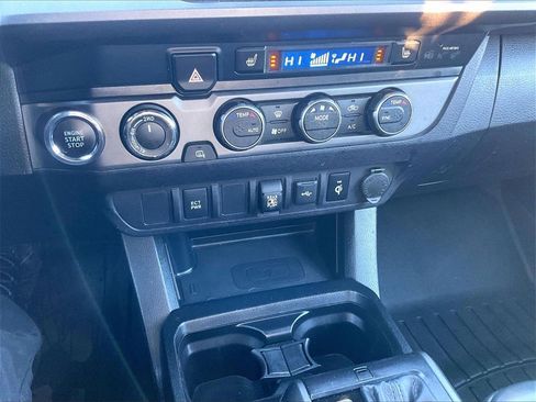 Used 2020 Toyota Tacoma TRD Sport image 24