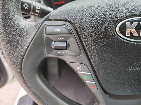 Used 2016 Kia Forte LX FWD image 13