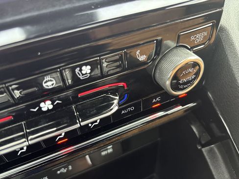 Used 2022 Jeep Grand Cherokee Summit image 8