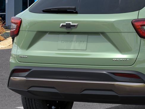 New 2026 Chevrolet Trax ACTIV w/ Sunroof Package image 38
