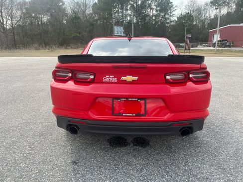 Used 2020 Chevrolet Camaro LT image 26