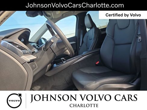 Certified 2025 Volvo XC90 B5 Core image 17