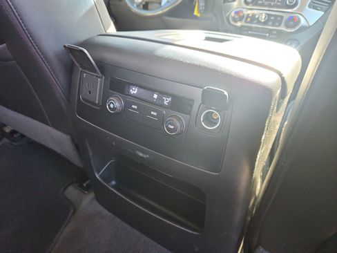Used 2020 Chevrolet Tahoe LT image 36