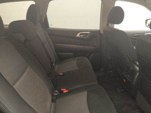 Used 2020 Nissan Pathfinder SV AWD/4WD image 19