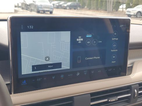 Used 2024 Lincoln Corsair AWD w/ Equipment Group 101A image 16