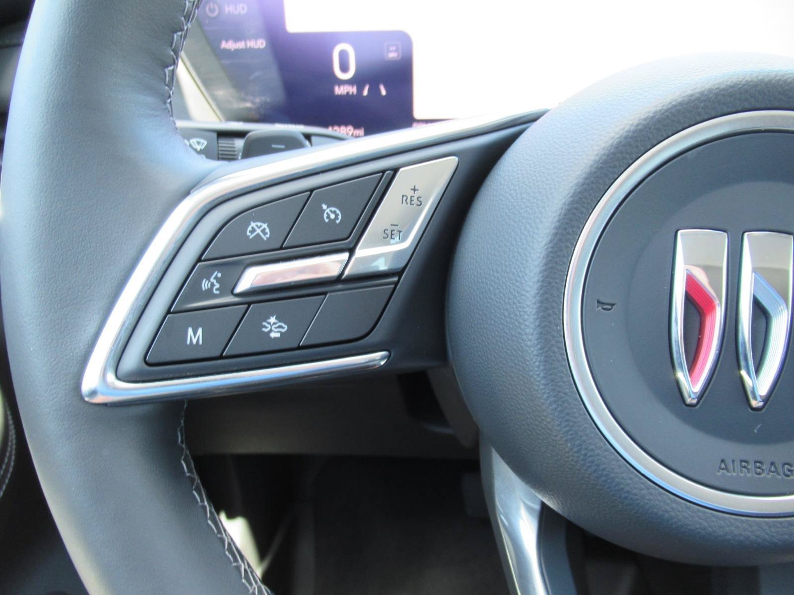 Used 2025 Buick Envision Preferred AWD/4WD image 25