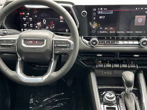 New 2025 GMC Canyon Elevation w/ Convenience Package image 12