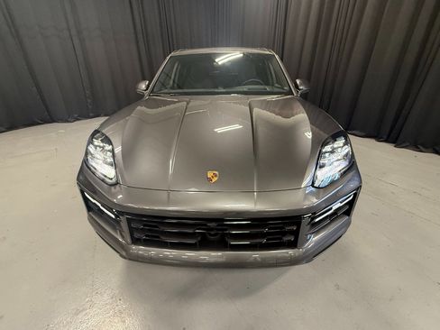 New 2026 Porsche Cayenne E-Hybrid image 3