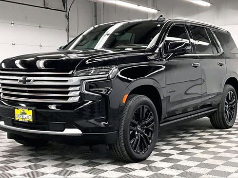 Used 2024 Chevrolet Tahoe High Country image 11
