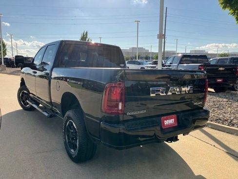 Used 2025 RAM 2500 Laramie AWD/4WD image 6