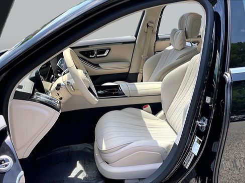 Used 2023 Mercedes-Benz S 580 4MATIC Sedan image 9