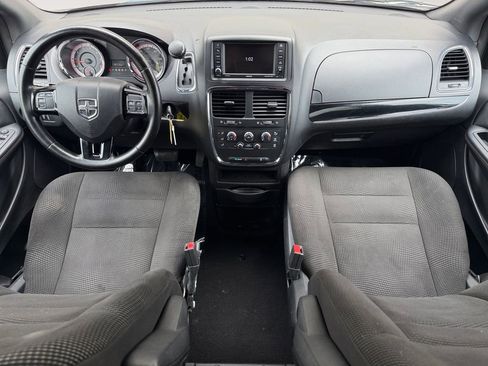 Used 2020 Dodge Grand Caravan SE FWD image 16