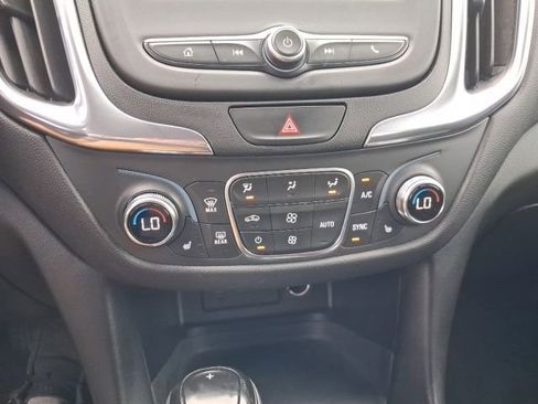 Used 2020 Chevrolet Equinox LT FWD image 15
