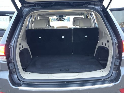 Used 2020 Jeep Grand Cherokee Limited image 26