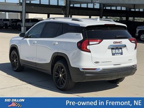 Certified 2023 GMC Terrain SLT w/ Infotainment Package II AWD/4WD image 7