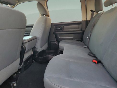 Used 2017 RAM 1500 Express w/ Express Value Package image 10