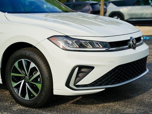 New 2025 Volkswagen Jetta S image 32