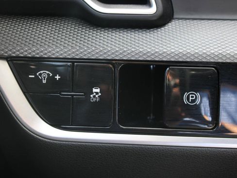 Used 2024 Kia Sportage LX image 15