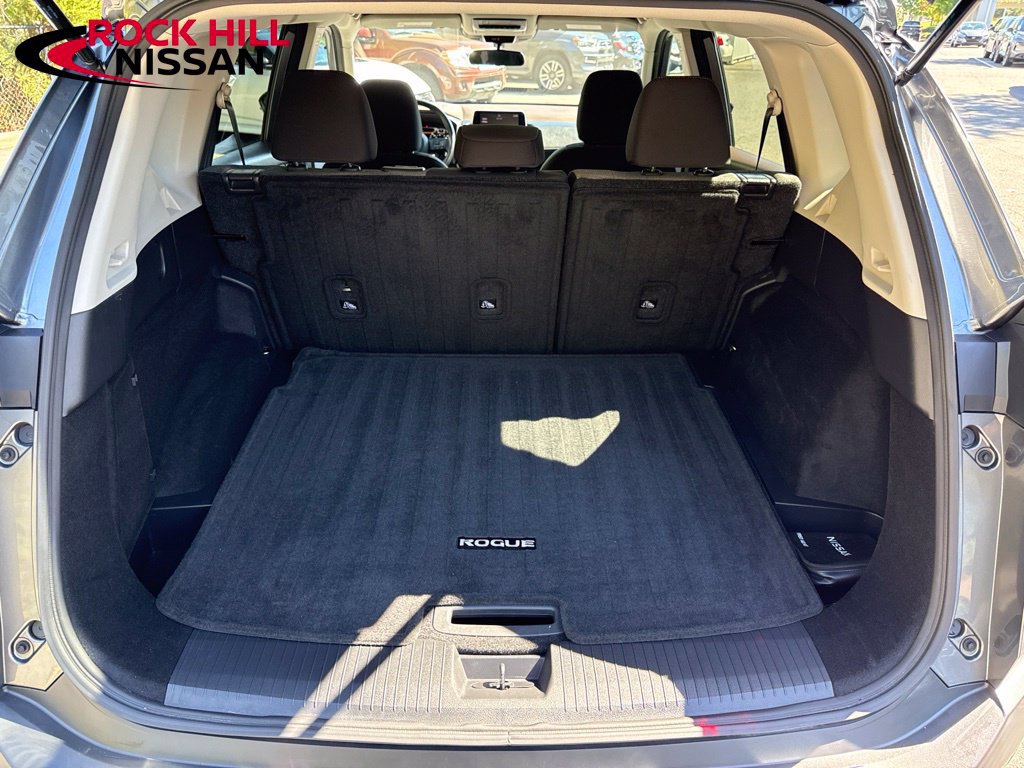 Used 2023 Nissan Rogue SV FWD image 29
