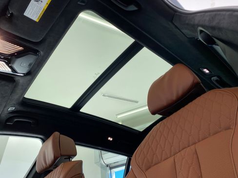 New 2026 BMW X7 xDrive40i w/ M Sport Package image 14