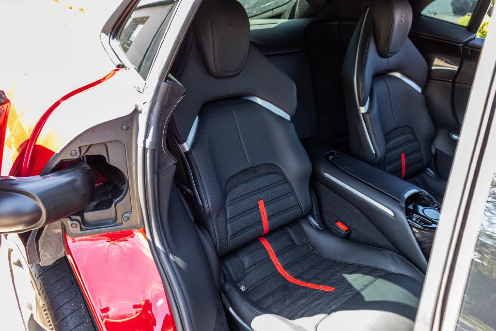 Used 2023 Ferrari Purosangue AWD/4WD image 61