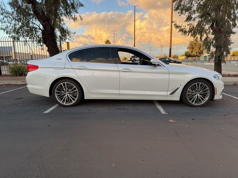 Used 2019 BMW 530e w/ Convenience Package image 6