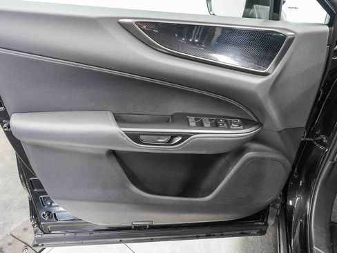 Used 2025 Lexus NX 250 FWD image 22