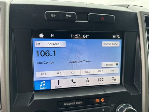 Used 2019 Ford F250 Lariat w/ Lariat Value Package image 28