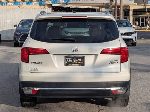 Used 2017 Honda Pilot Elite image 5
