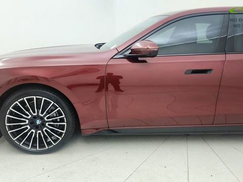 Used 2026 BMW 740i RWD image 10